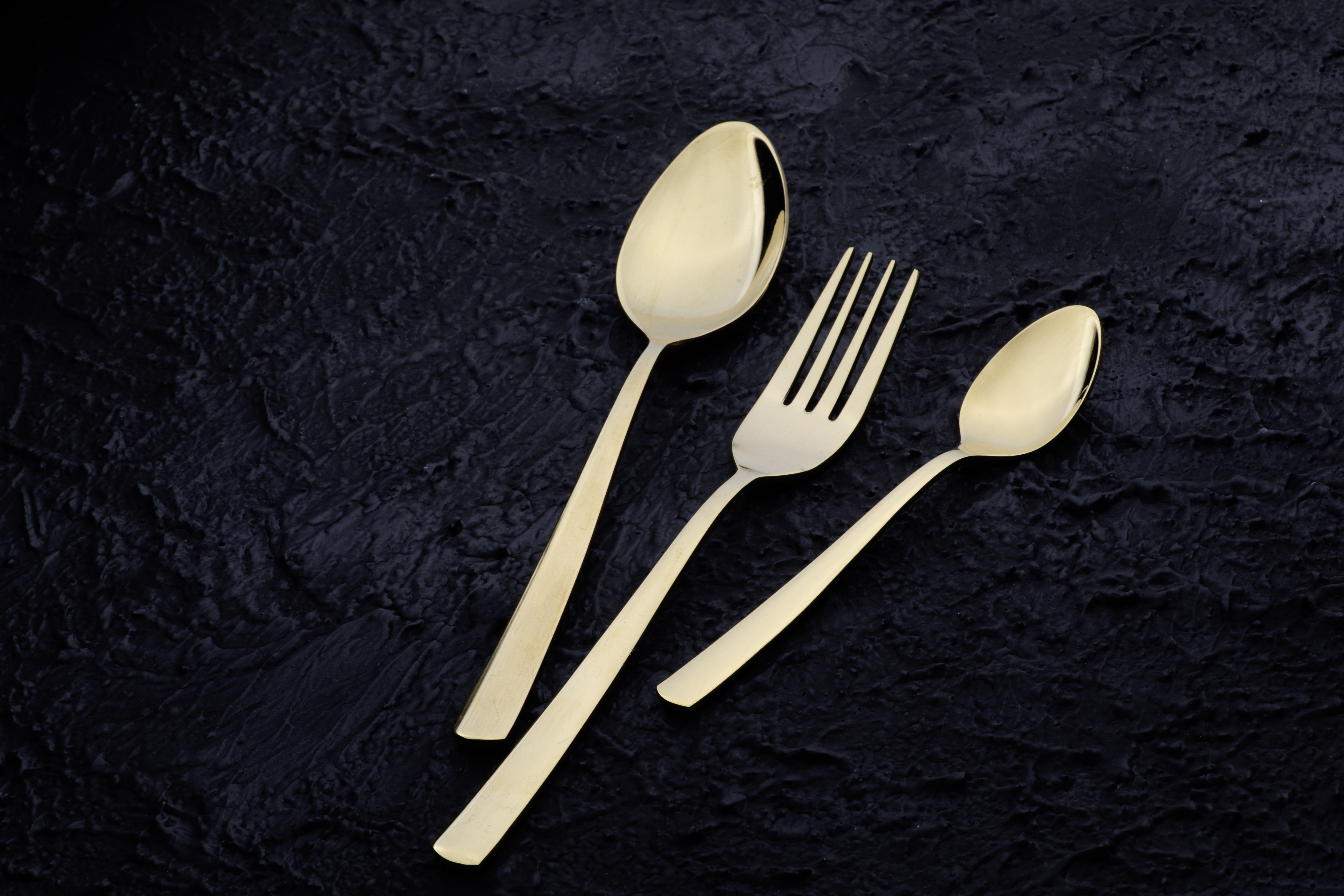 Pasha Rome157/128/86/32-Piece 18/10 Stainless Steel Cutlery Set