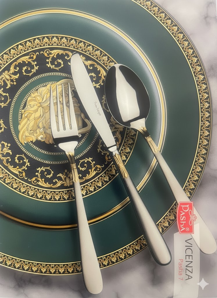 Pasha Vincenza 157/128/86/32-Piece 18/10 Stainless Steel Cutlery Set