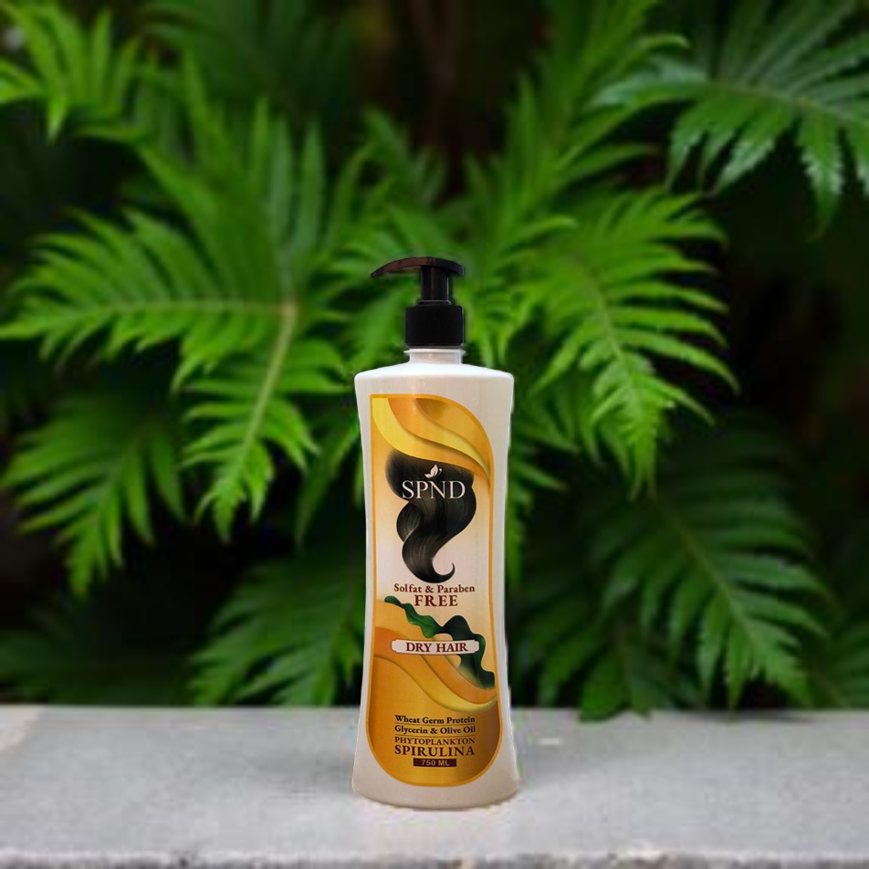 SPND Sulfate & Paraben Free Shampoo for Dry Hair  Spirulina & Wheat Germ Protein (750 ml)