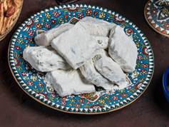 Persian Gaz with 18% Pistachio - Flour-Coated