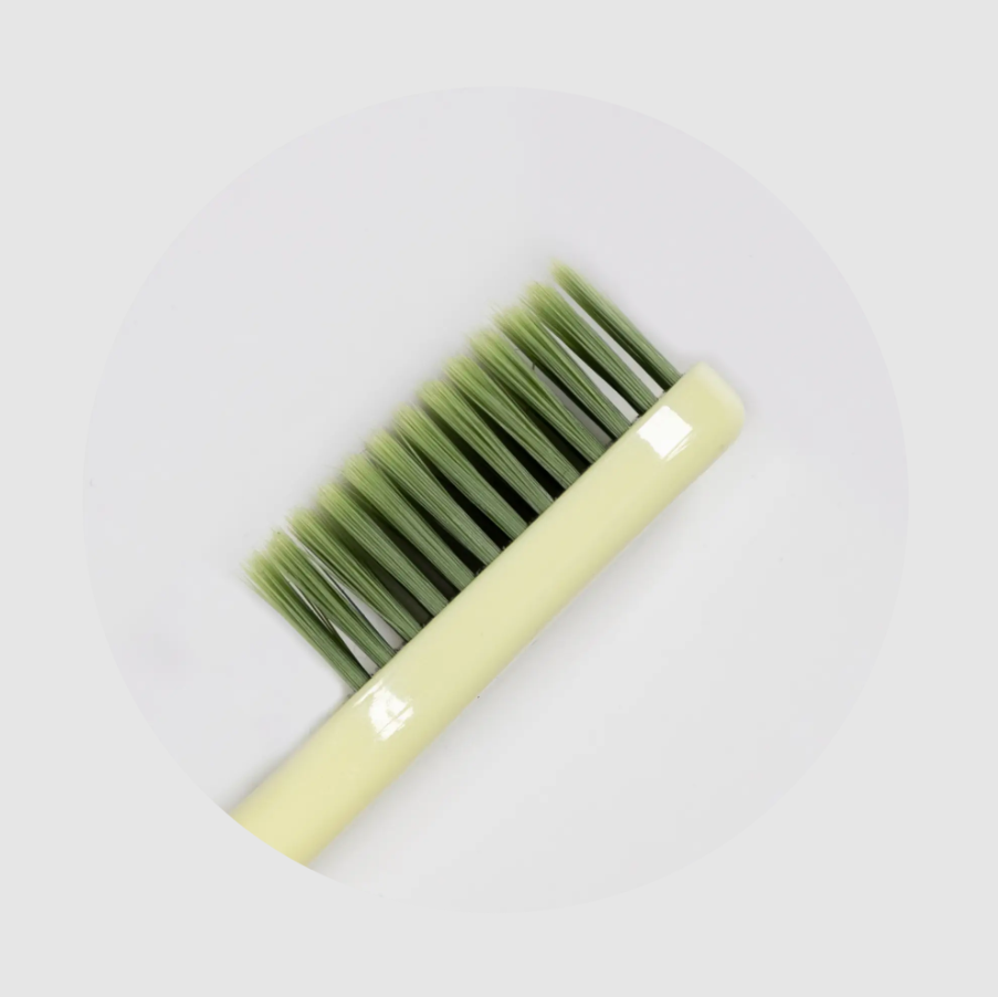 HiDent green tea soft-medium toothbrush with cap