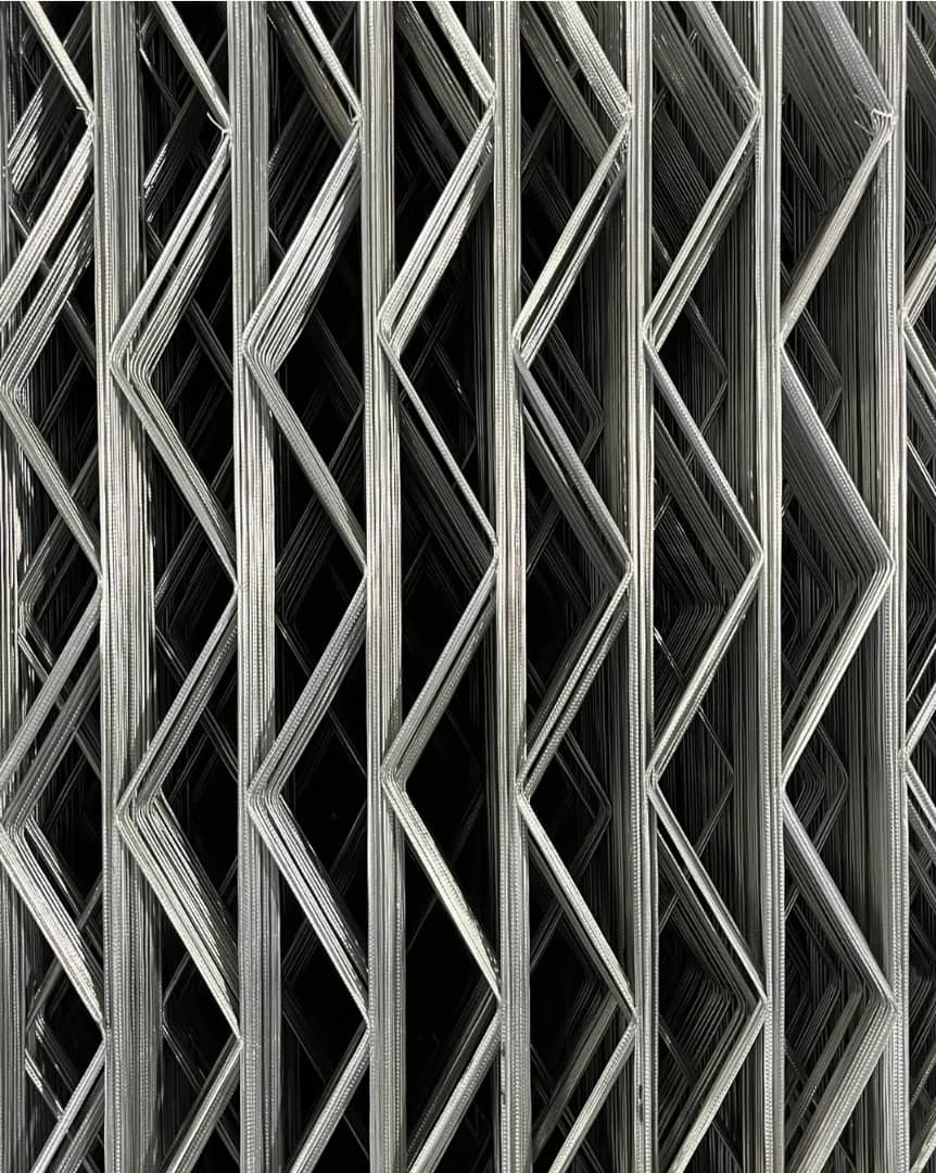 Bed joint reinforcement welding