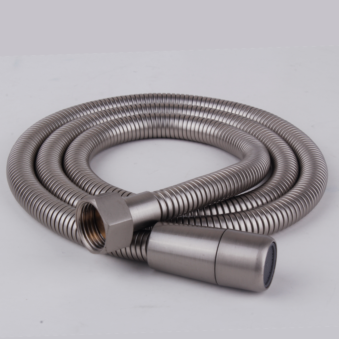 Fine-braided toilet hose