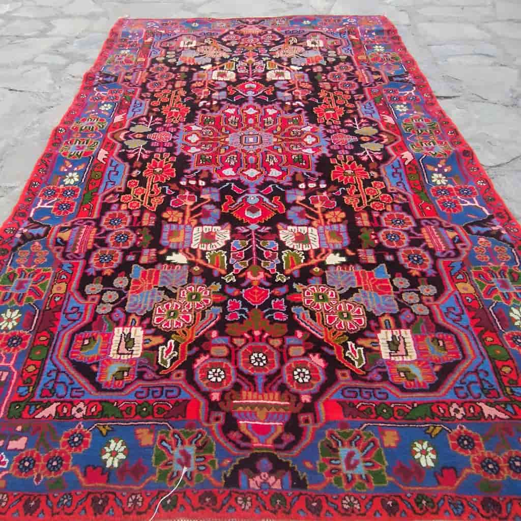 فرش رانر گلدار دستباف ایرانی